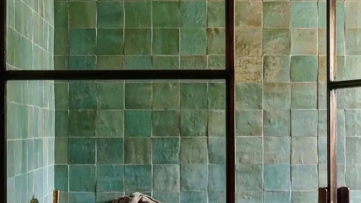 Celadon Styling in Bathrooms: Serene Ideas That Work